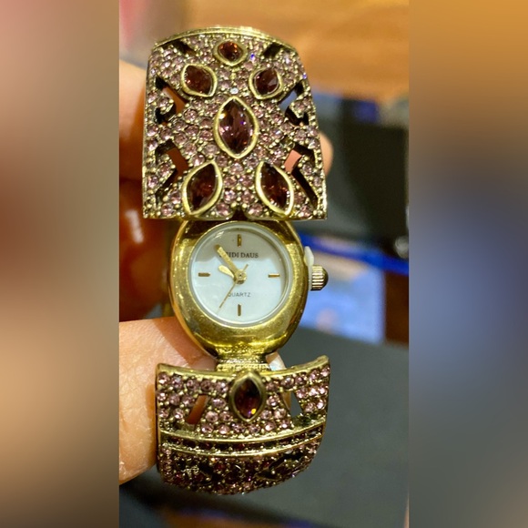 Heidi Daus "Everlasting Elegance" Swarovski Encrusted Hidden Watch Bangle - Picture 1 of 5